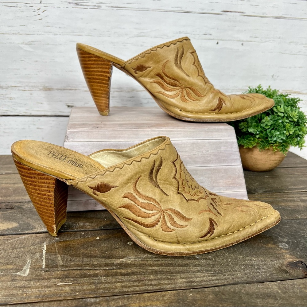 PELLE MODA Tan Leather Embroidered Stacked Heel Slip-On Mules Women's Size 7.5